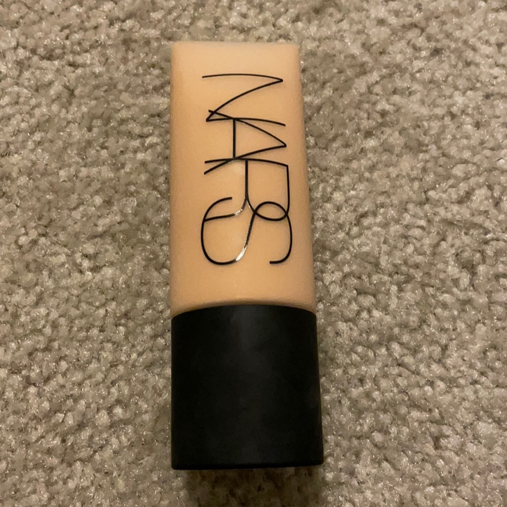 Nars Soft Matte complete foundation